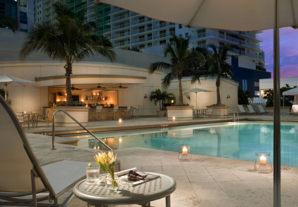 JW Marriott Miami pool