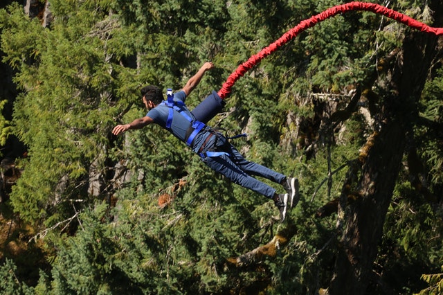 person bungy jumping