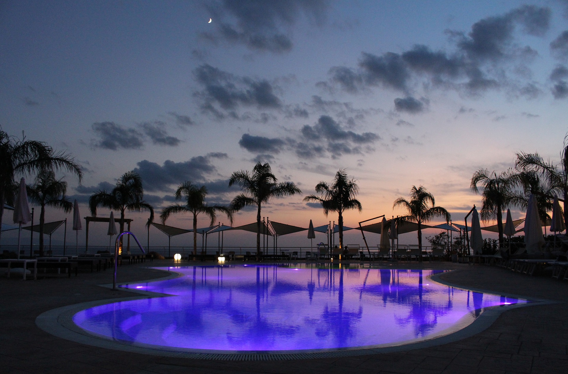 pool night view